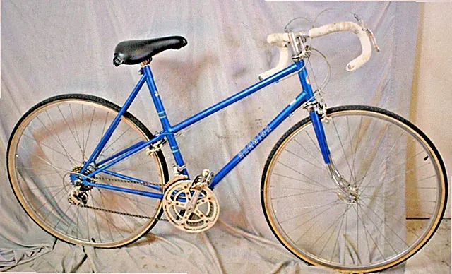 1982 Schwinn Step-Thru Touring Road Bike 56cm Medium Lugged Steel Mixte Women